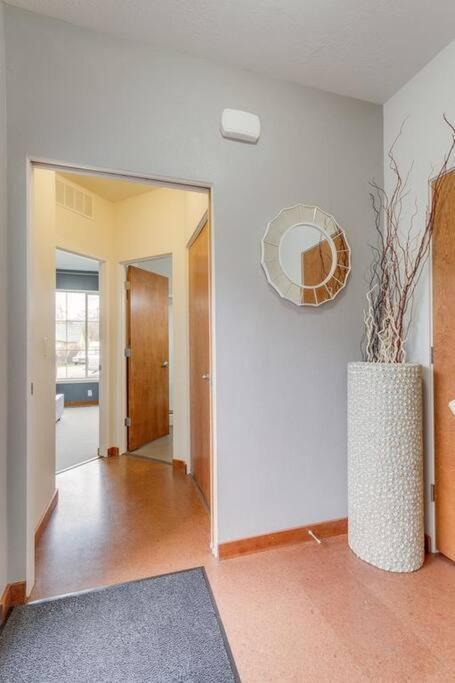 Brand New Downtown Modern 5 Beds, 3 Full Baths Vermont Avenue, Бойсе Экстерьер фото